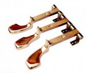 Piano pedal with trapwork pivots 